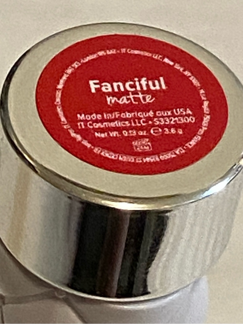 it cosmetics Matte Lipstick in Bright Red - Picture 9 of 10